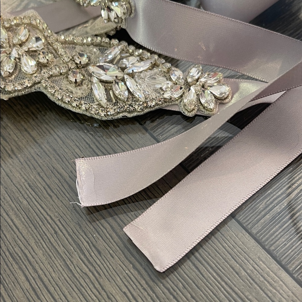 Bridal Dress Belt Silver Rhinestone Crystal with Faux Pearls & Grey Ribbon - Picture 6 of 17